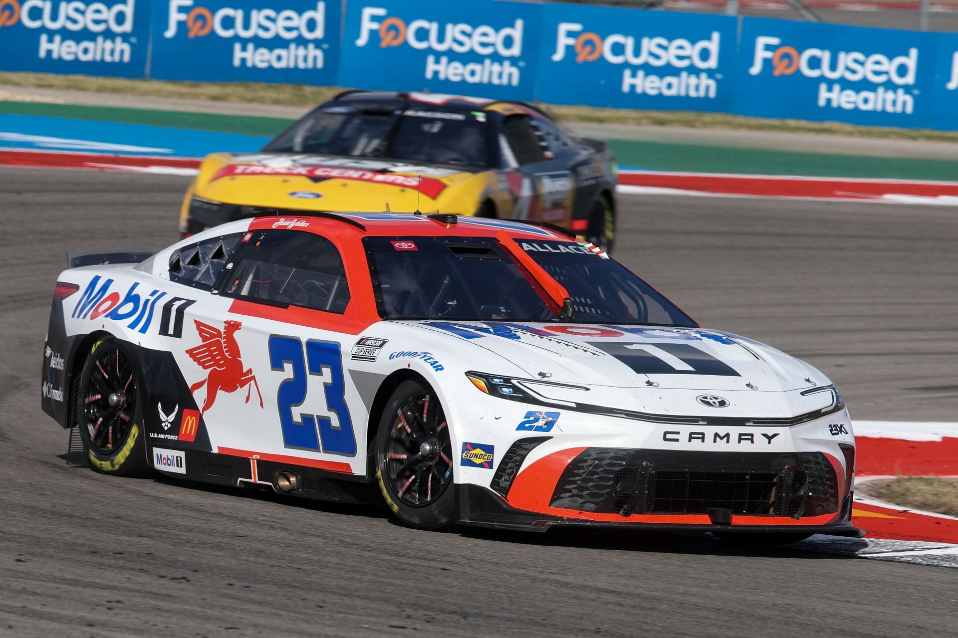 Bubba Wallace (#23 23XI Racing Mobil 1 Toyota) vduring the NASCAR Cup Series Echo Park Automotive Grand Prix - Source: Getty