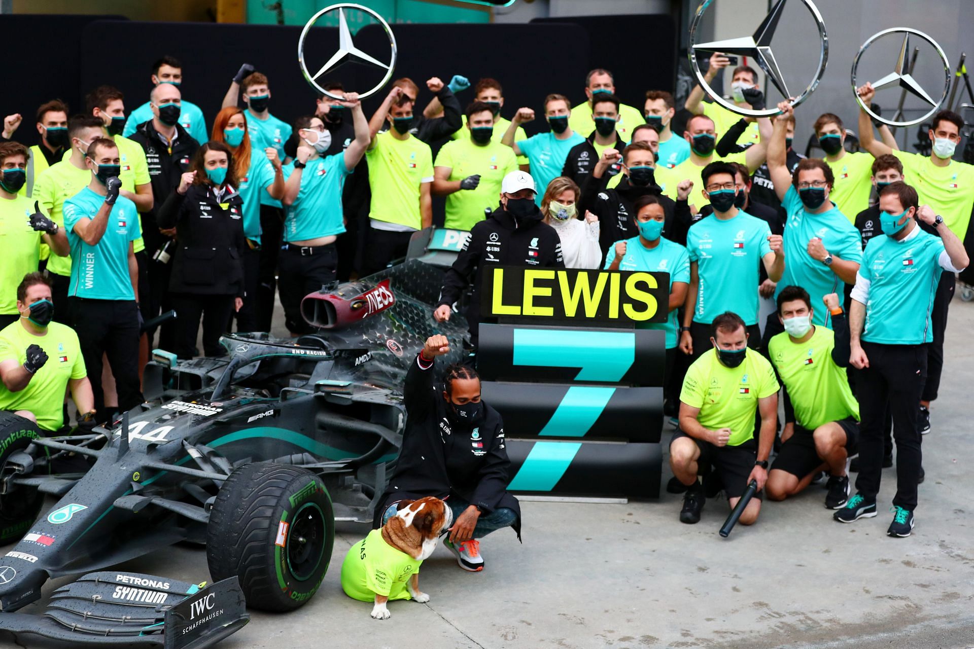 Lewis Hamilton celebrates winning a 7th F1 World Drivers Championship with his team in the Pitlane after the F1 Grand Prix of Turkey at Intercity Istanbul Park on November 15, 2020 - Source: Getty