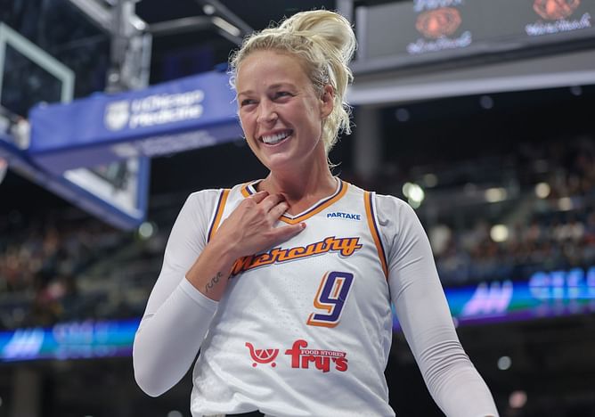 Fever's Sophie Cunningham shares "honest" feelings as she poses in striking outfit by the pool