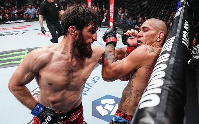 Alex Pereira explains lack of signature aggressive striking against Magomed Ankalaev and whether he regrets the decision