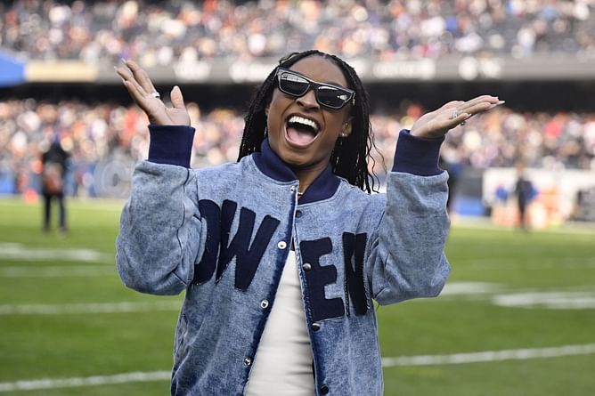 Simone Biles shares highlights of tropical vacation with friends after dreamy South African honeymoon