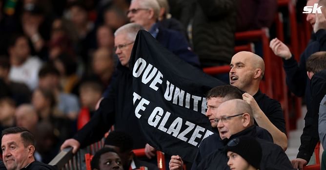 "Sell United or f*ck off home" - Manchester United fans stage protest against ownership ahead of PL clash against Arsenal