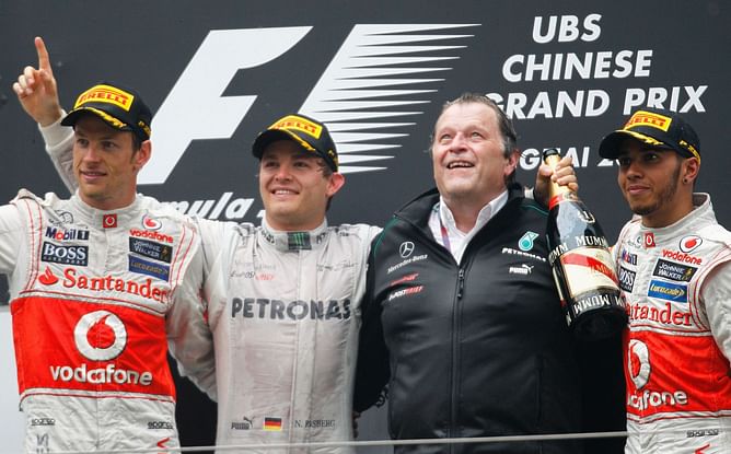 Lewis Hamilton to Ferrari elicits 'very sad' verdict from Mercedes icon