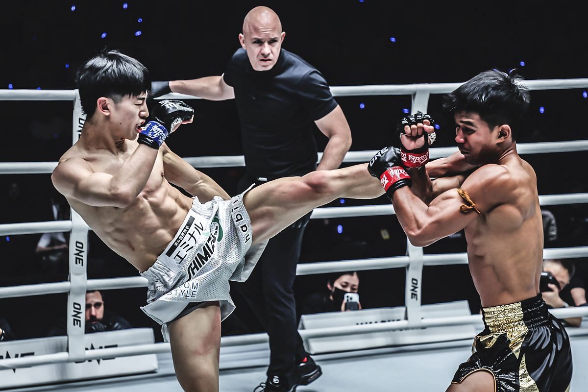 Nadaka Yoshinari knocked out Rak with 20 seconds to spare at ONE 172. [Photo via: ONE Championship]