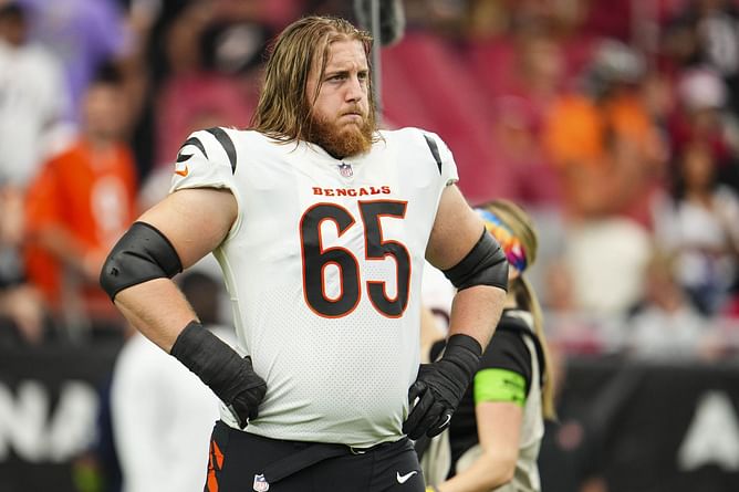 Alex Cappa’s wife Emily sends 2-word message as OL signs with Raiders on $11,000,000 deal