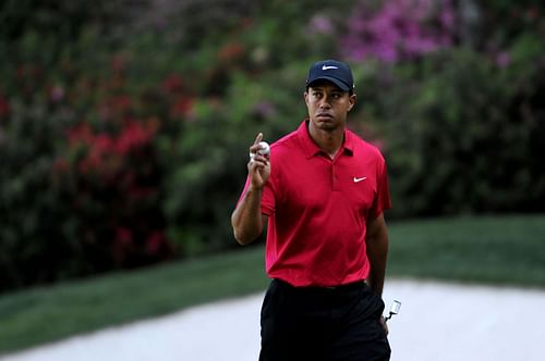 Tiger Woods celebrates during the final round of the 2010 Masters Tournament (Image Source: Getty)