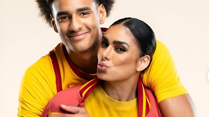 Laura Govan beams 2-word love for NYC stroll with son Alijah Arenas & family while Hamiley Arenas reps Kobe Bryant merch