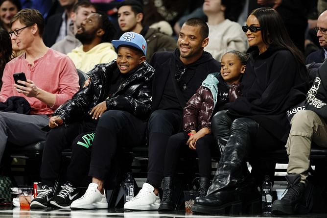 Russell Wilson hypes son Future’s baseball skills in adorable Yankees post: "Next Jeter?"