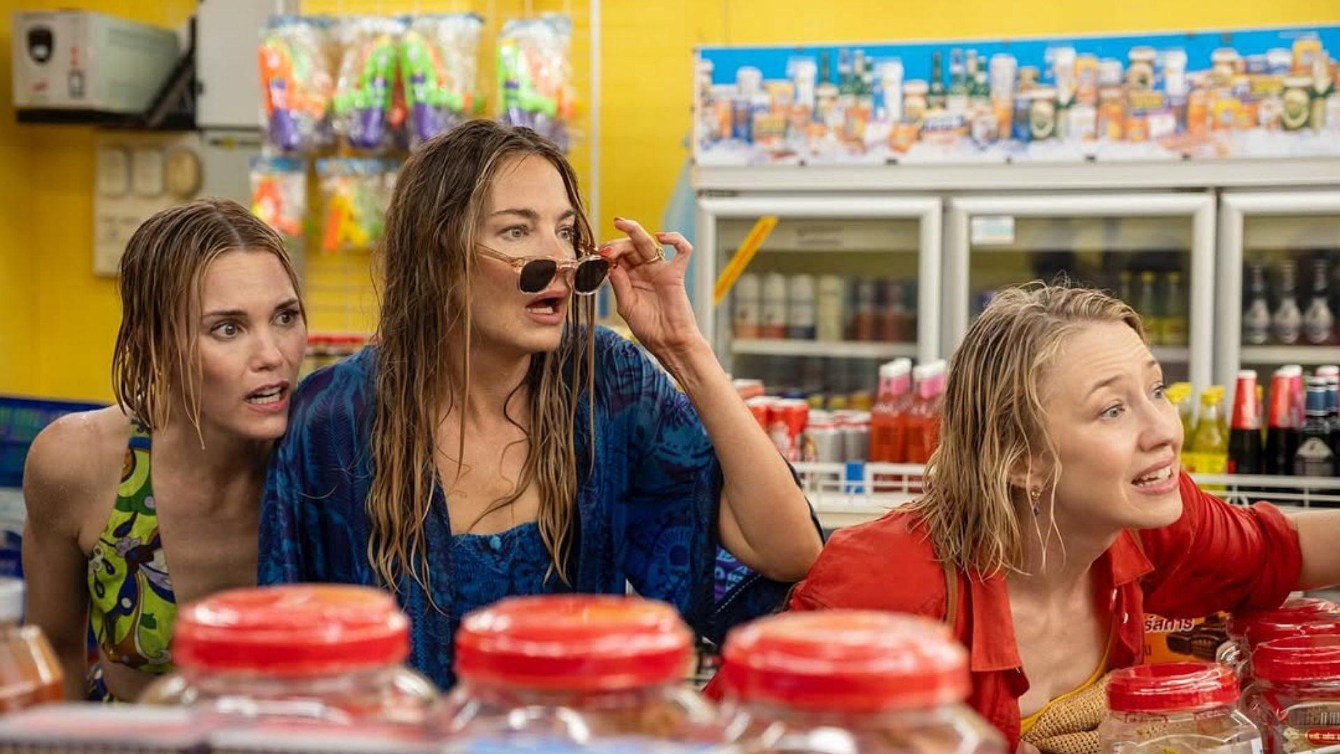 Jaclyn, Kate, and Laurie from The White Lotus season 3 episode 4 (Image via Instagram/@carriecoon)