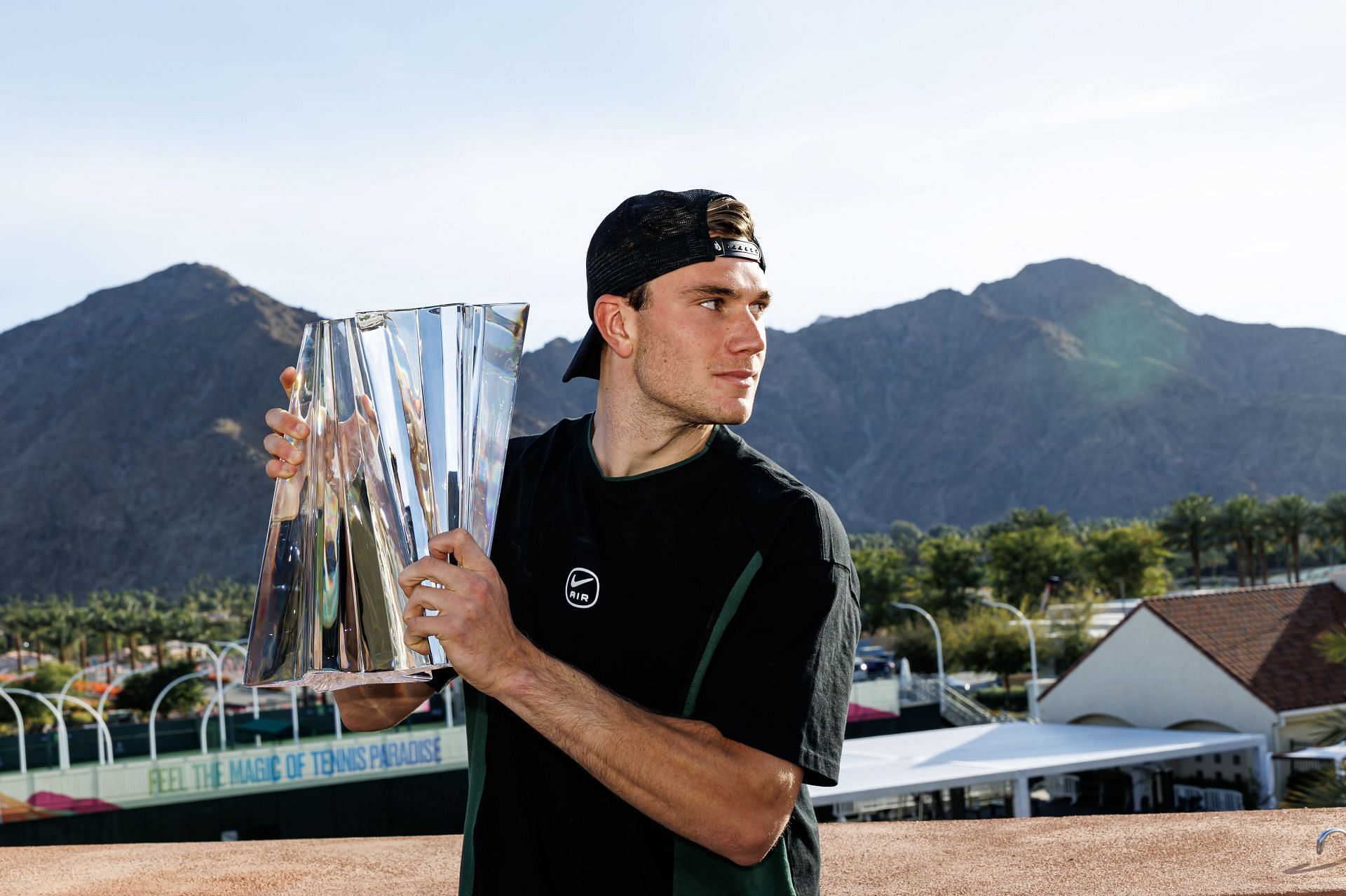 Jack Draper with the BNP Paribas Open 2025 Trophy - Source: Getty