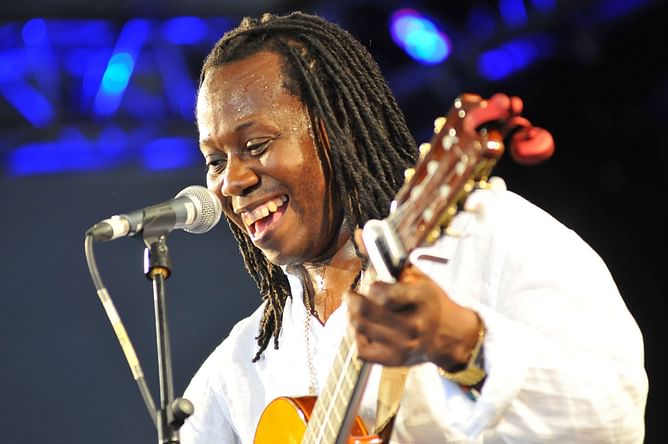 Who was Aurelio Martinez? Honduran musician dies in plane crash that killed at least 12 off the Caribbean coast