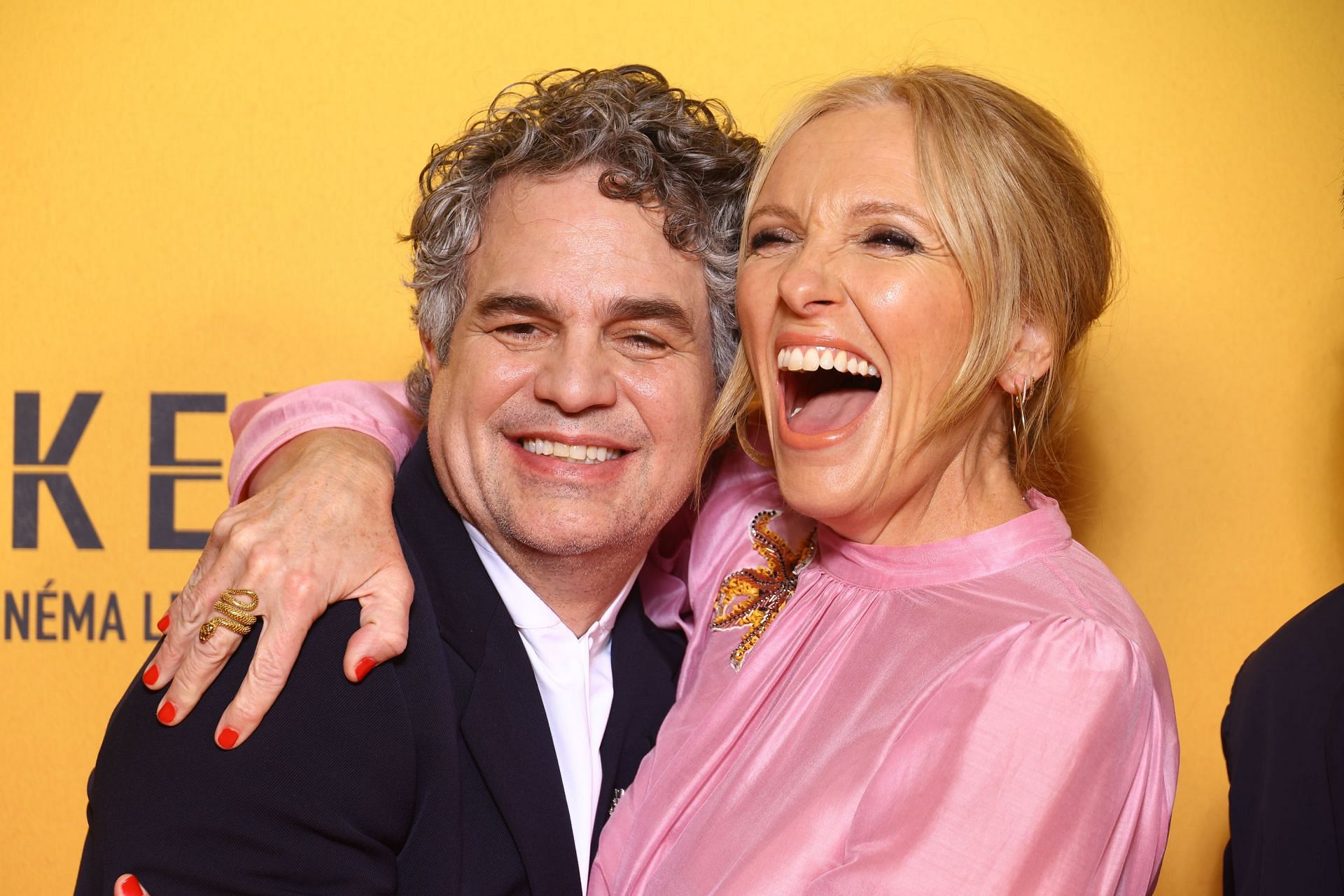 Mark Ruffalo and Tonni Collette share a friendly bond offscreen (Image via Getty)