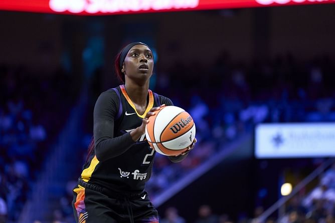 "66 at the half is crazy" - Kahleah Copper shellshocked as UConn goes ballistic in first half