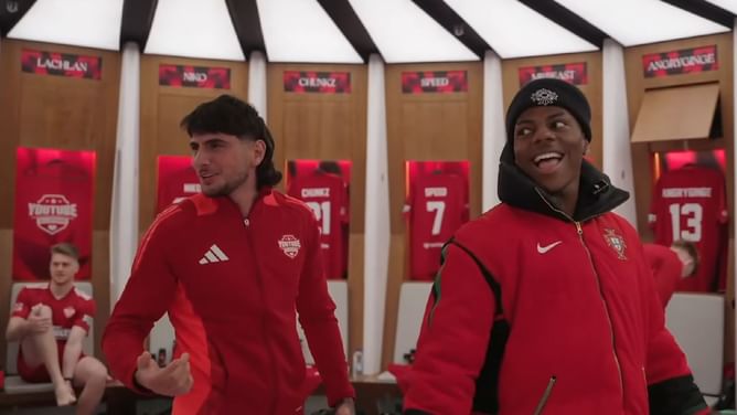 IShowSpeed gets booed by his own Sidemen Charity Match team before the start of the game