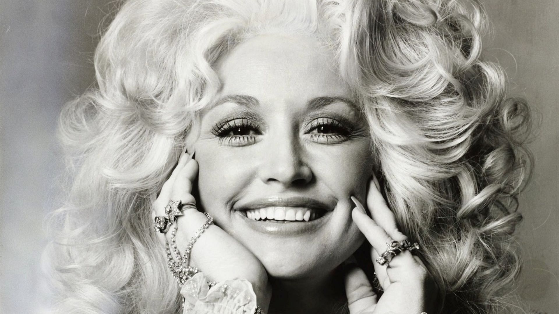 Renowned country singer Dolly Parton (Image via X/@DollyParton)