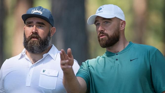 PHOTO: Young Jason Kelce hilariously wrangles toddler Travis Kelce in unseen sibling moment
