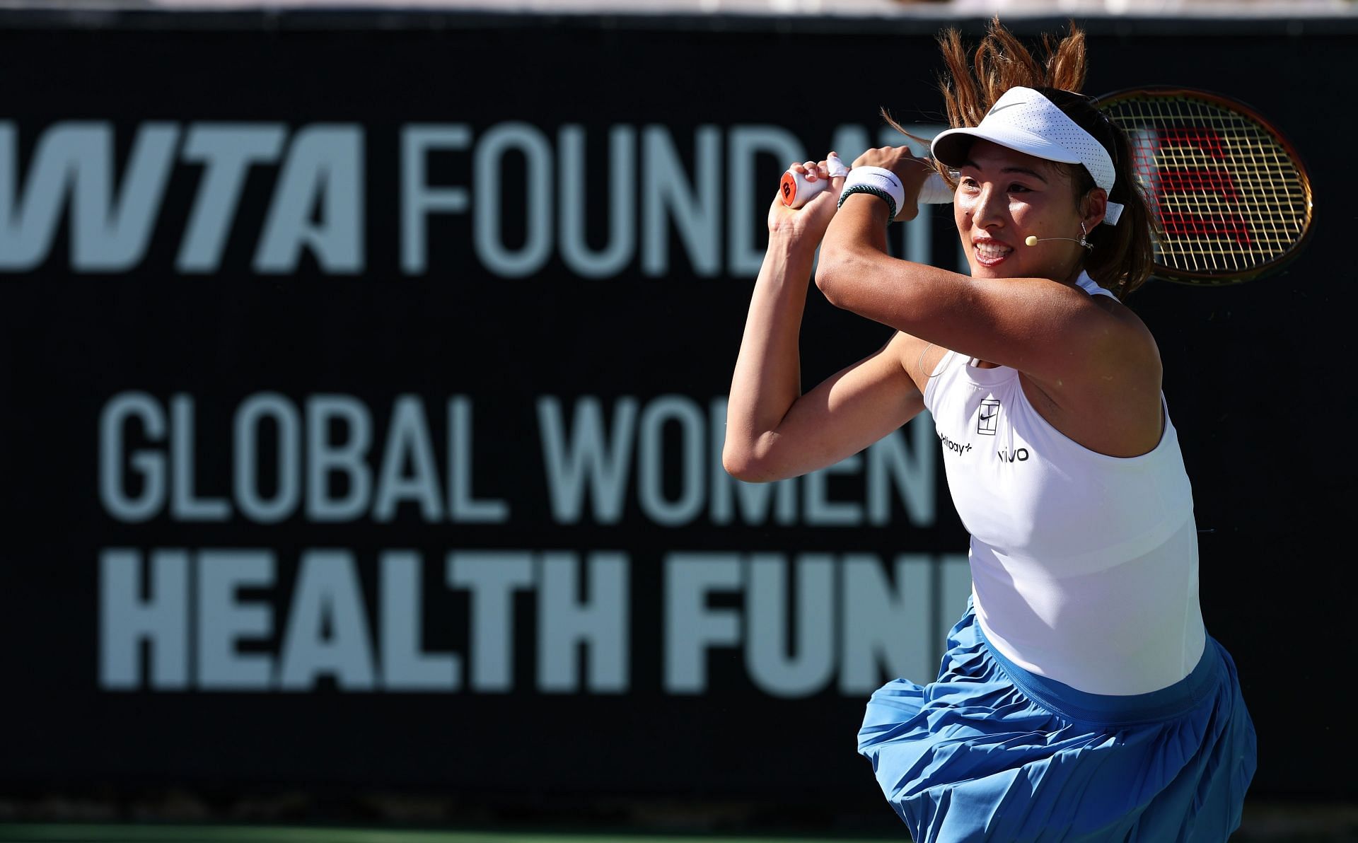 Qinwen in action at the Desert Smash 2025 event - Source: Getty