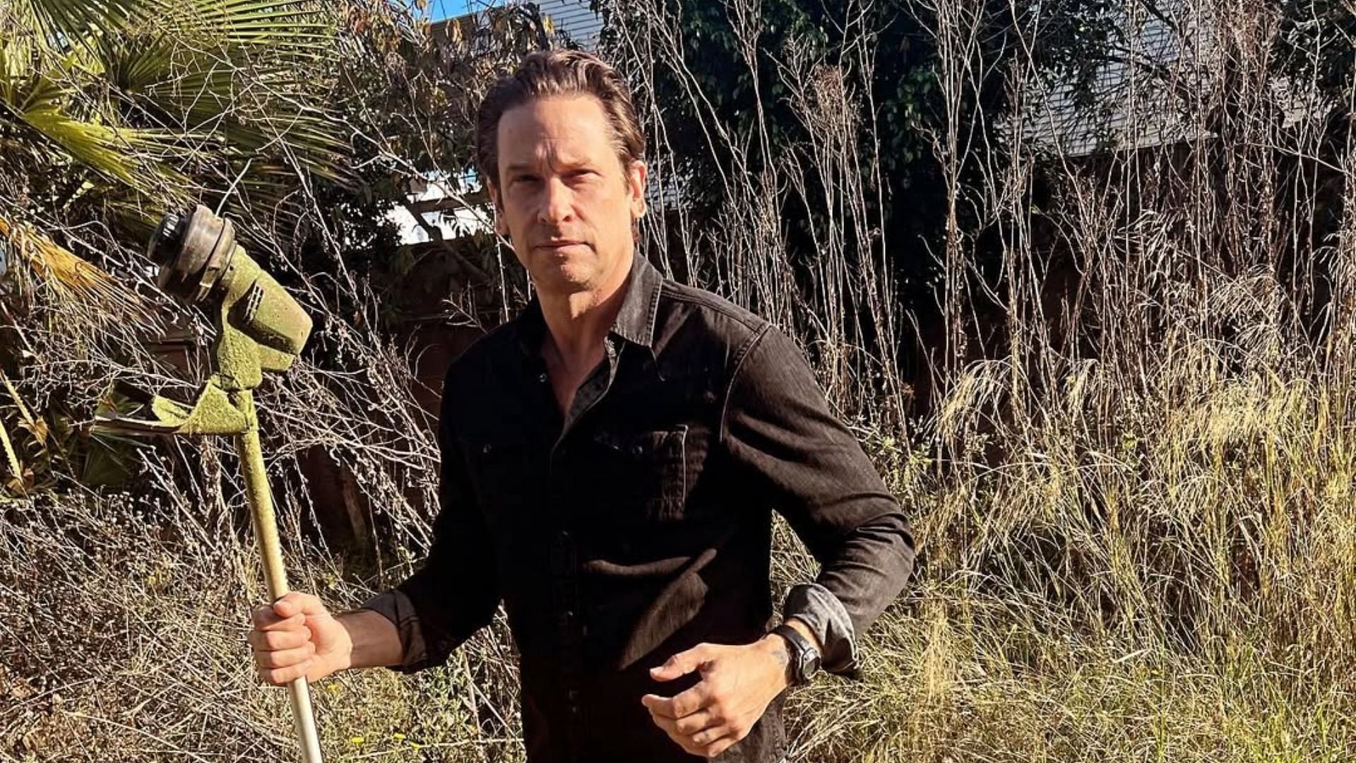 Roger Howarth (Image via Instagram/@therealrogerhowarth)