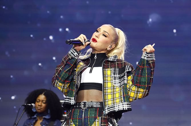"Gwen is in her Trump era" — Netizens react as Gwen Stefani faces backlash over Tucker Carlson endorsement