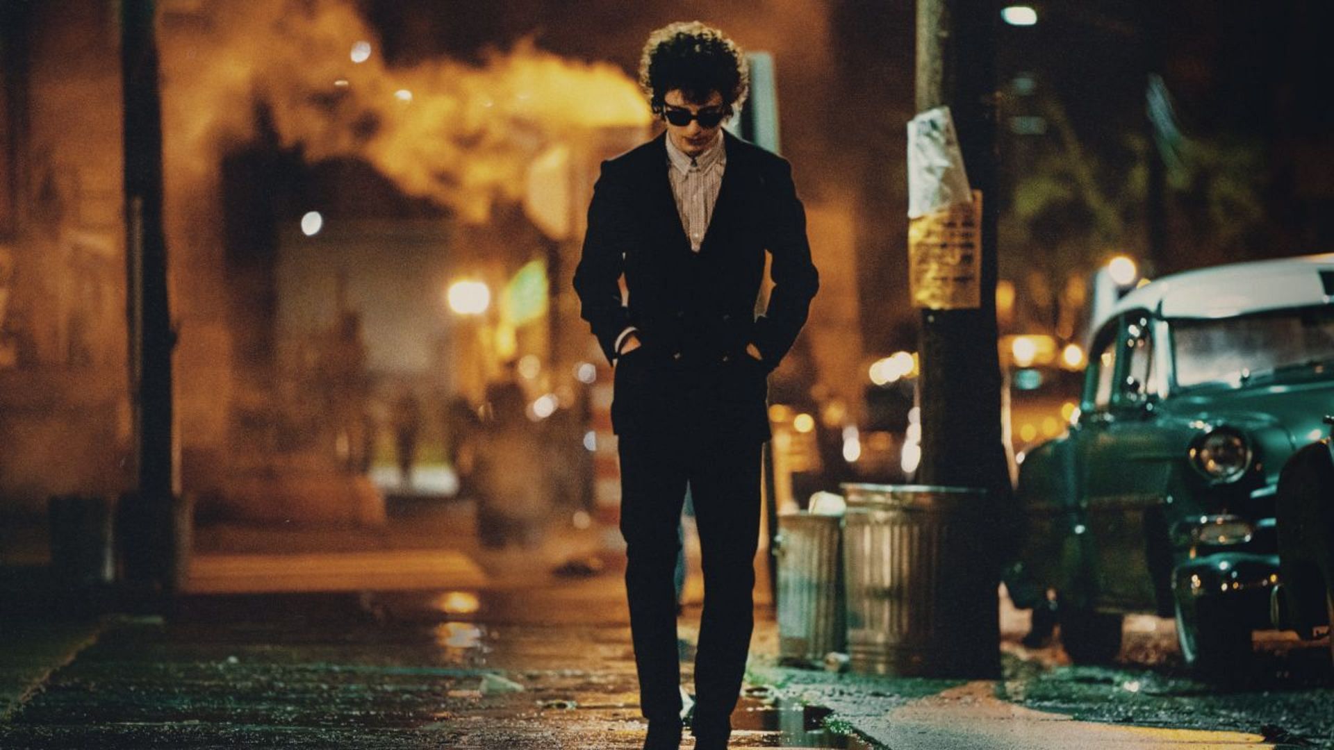 Bob Dylan fans shouldn&#039;t miss out on this engrossing biopic (Image via Searchlight Pictures)