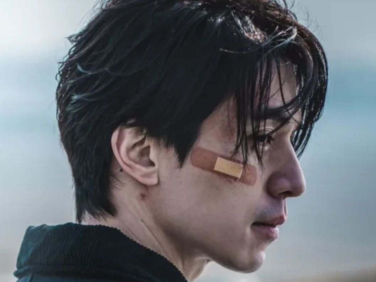 Lee Dong-wook in A Shop for Killers (Image via Disney Plus)