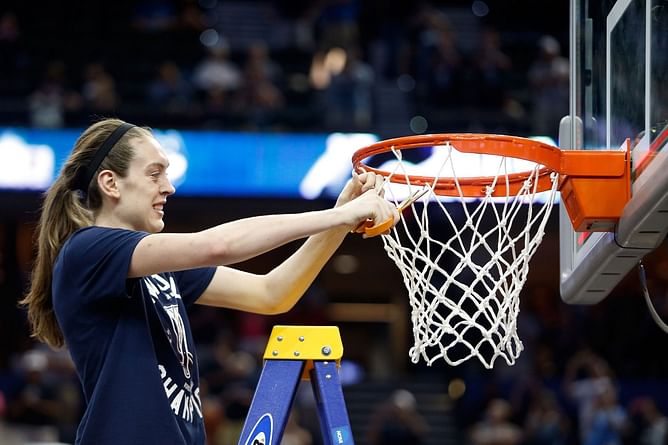 Liberty's Breanna Stewart and $400,000 star reveal their favorite March Madness moments