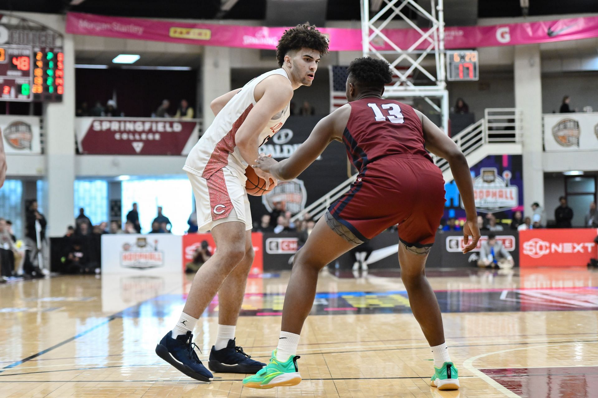 HIGH SCHOOL BASKETBALL: JAN 20 Spalding Hoophall Classic - Columbus vs Perry - Source: Getty