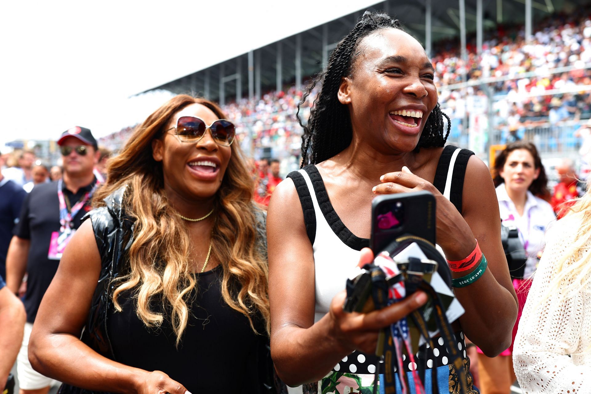 Serena Williams and Venus Williams at the F1 Grand Prix of Miami - Source: Getty