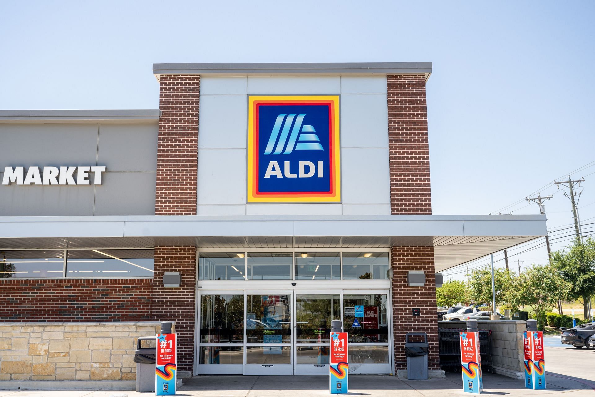 German Supermarket Chain Aldi To Buy Winn-Dixie And Harveys Supermarkets - Source: Getty