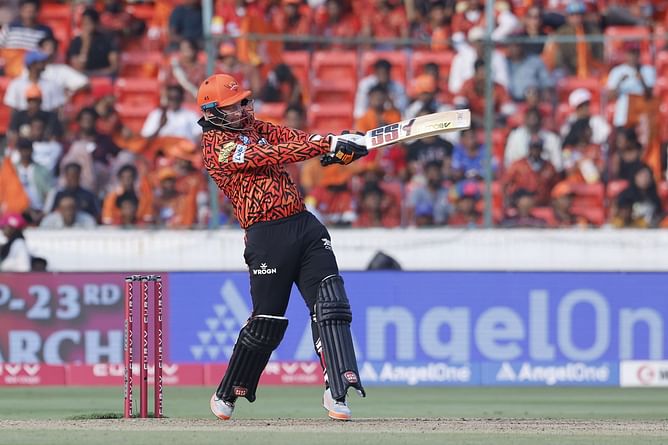 3 बल्लेबाज जिन्होंने सबसे कम गेंदों में अपने IPL करियर के पूरे किए 1000 रन, भारतीय दिग्गज का रिकॉर्ड हुआ ध्वस्त