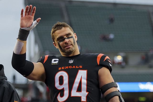 Last play was a TD catch, what a baller" - NFL fans react as Bengals DE Sam  Hubbard announces retirement