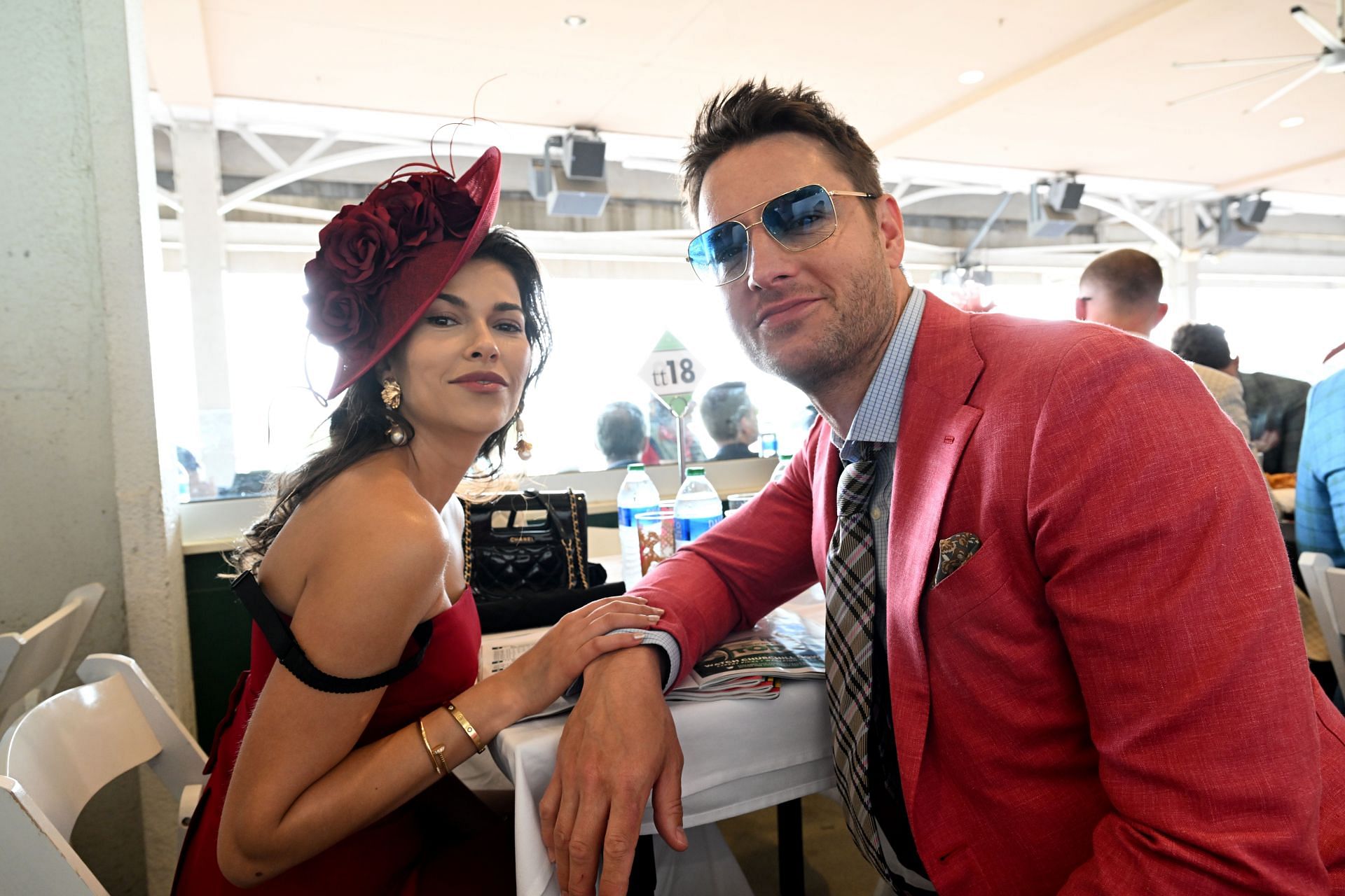 Sofia Pernas and Justin Hartley at The 149th Kentucky Derby (Image via Getty)