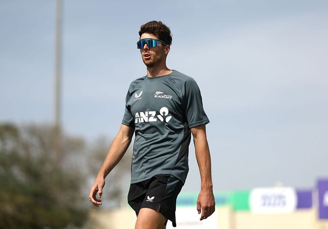 2025 Champions Trophy: Predicting 3 players who could pick up the most wickets in today’s India vs New Zealand match ft. Mitchell Santner