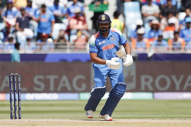 Champions Trophy 2025: न्यूजीलैंड के खिलाफ इतिहास बदलेंगे 'हिटमैन? ICC फाइनल में रोहित शर्मा के नाम दर्ज है अनचाहा रिकॉर्ड