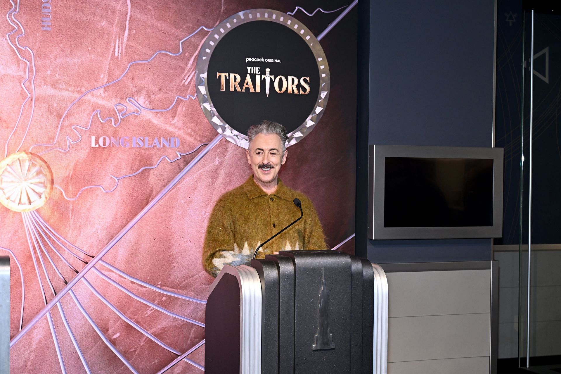 Alan Cumming Lights the Empire State Building in Partnership with Trinity Services and Food for the Homeless to Celebrate &quot;The Traitors&quot; Season 3 Finale - Source: Getty