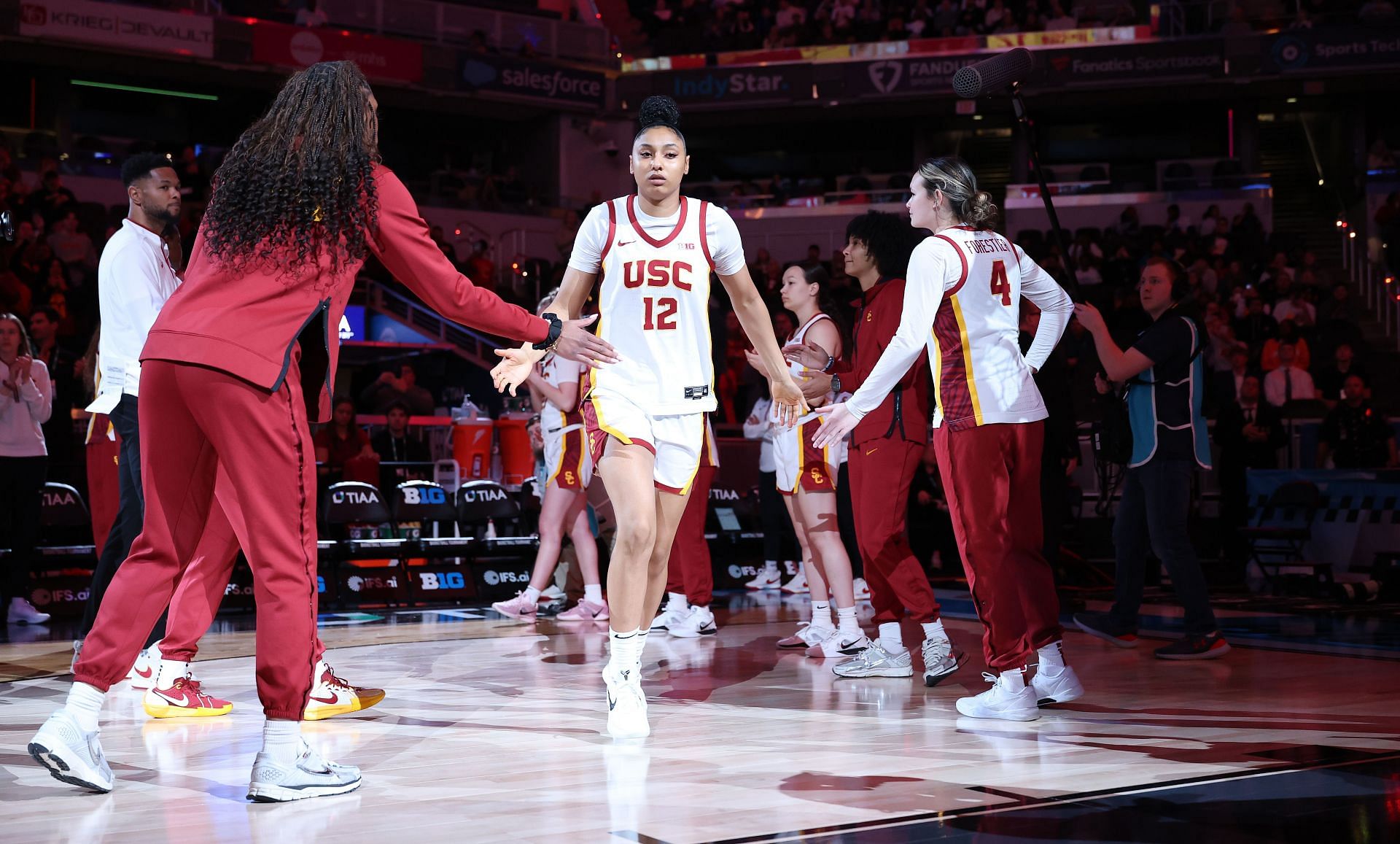 UCLA v USC - Source: Getty