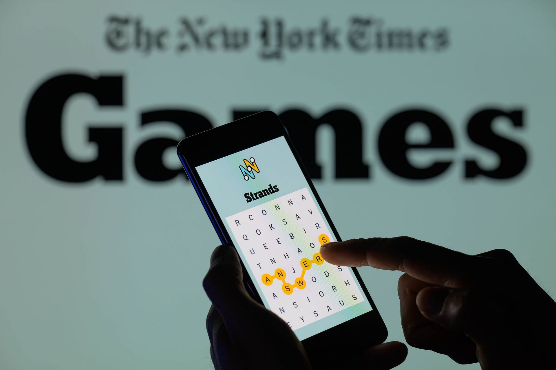 NYT Strands Game - Photo Illustration - Source: Getty