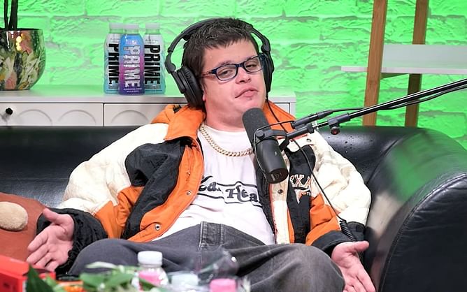 "I don't need to wear these glasses": Sketch opens up about playing a character