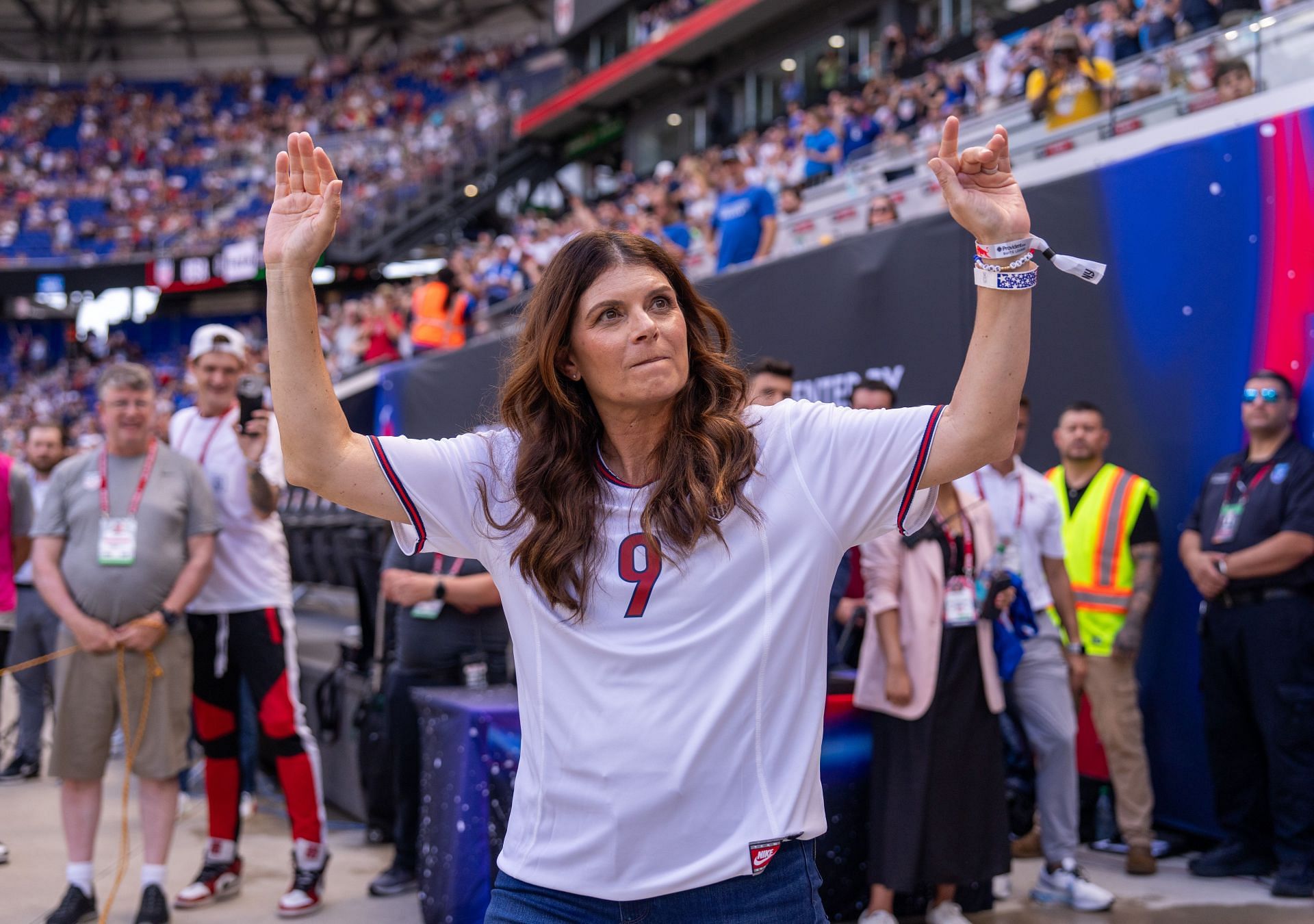 Mia Hamm at a Mexico vs. United States game (Image Source: Getty)