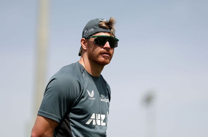 Virat Kohli in disbelief as Glenn Phillips pulls off a screamer to dismiss him for 11 in IND vs NZ 2025 Champions Trophy match [Watch]