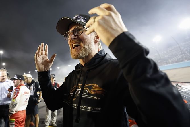 NASCAR insider picks Dale Earnhardt Jr.’s JRM driver as favorite to win 2025 Xfinity race at COTA