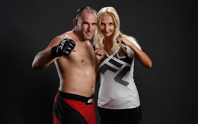 UFC vet Aleksei Oleinik claims he's left penniless after divorce from ex-wife with "promiscuous" lifestyle, says she "manipulates" kids against him