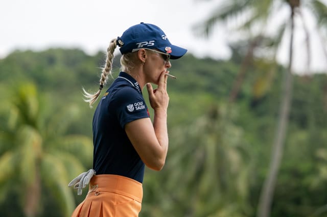 charley hull cigarettes Charley Hull: Charley Hull commits to quit smoking for $10,000 bet: 