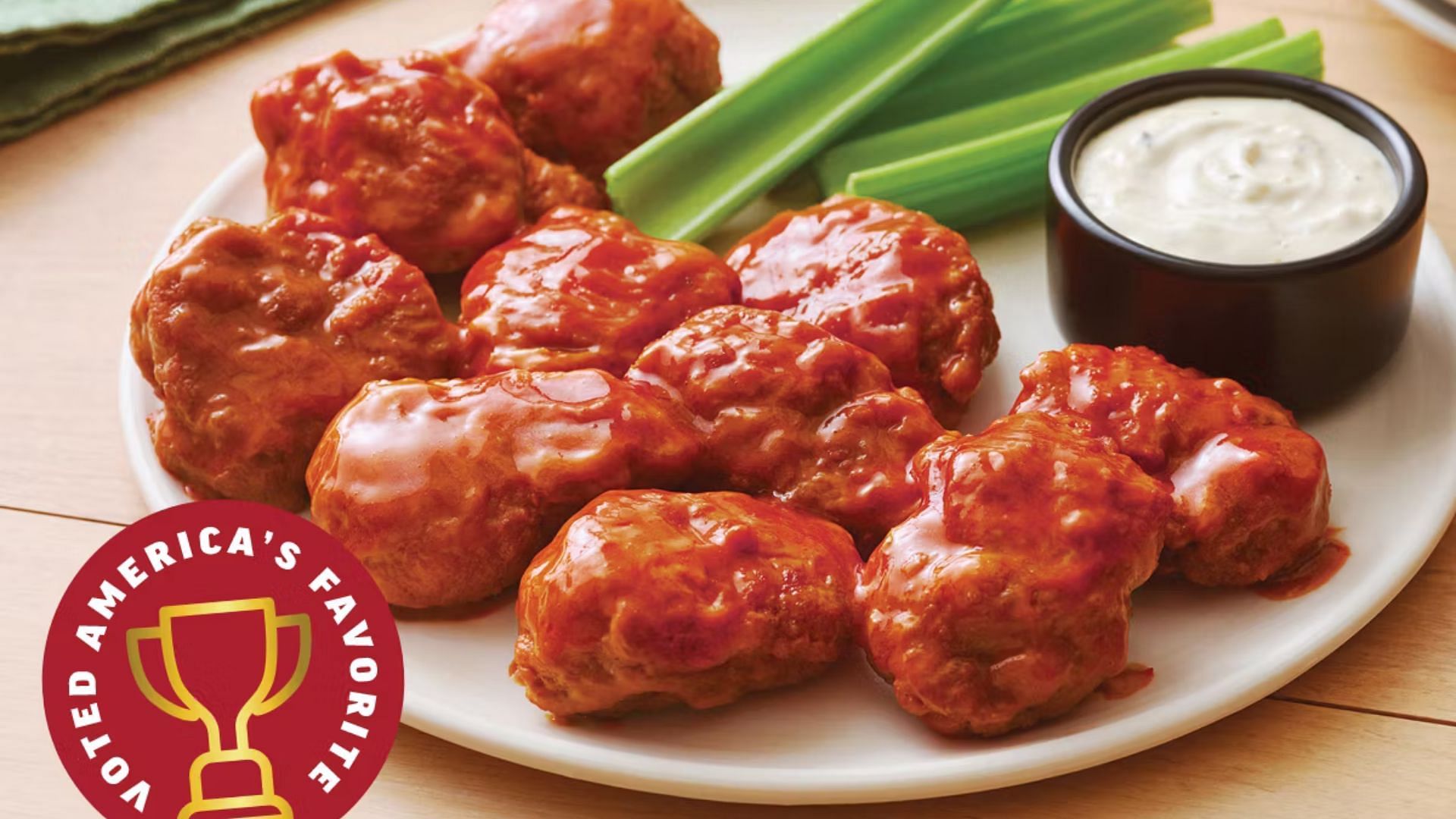 Applebee&rsquo;s Boneless Wings are available in six sauce options (Image via Applebee&rsquo;s)