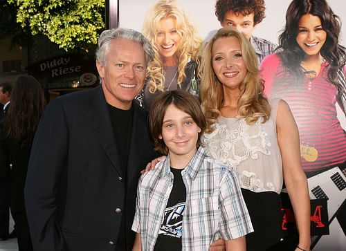 Michel Stern, Julian Stern and Lisa Kudrow at Bandslam's Los Angeles Premiere Red Carpet (Image via Getty)