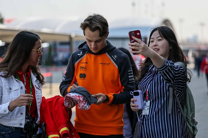 "There are a few too many Lewis Hamilton fans around us": Oscar Piastri's witty remark after clinching the win in the F1 Chinese GP
