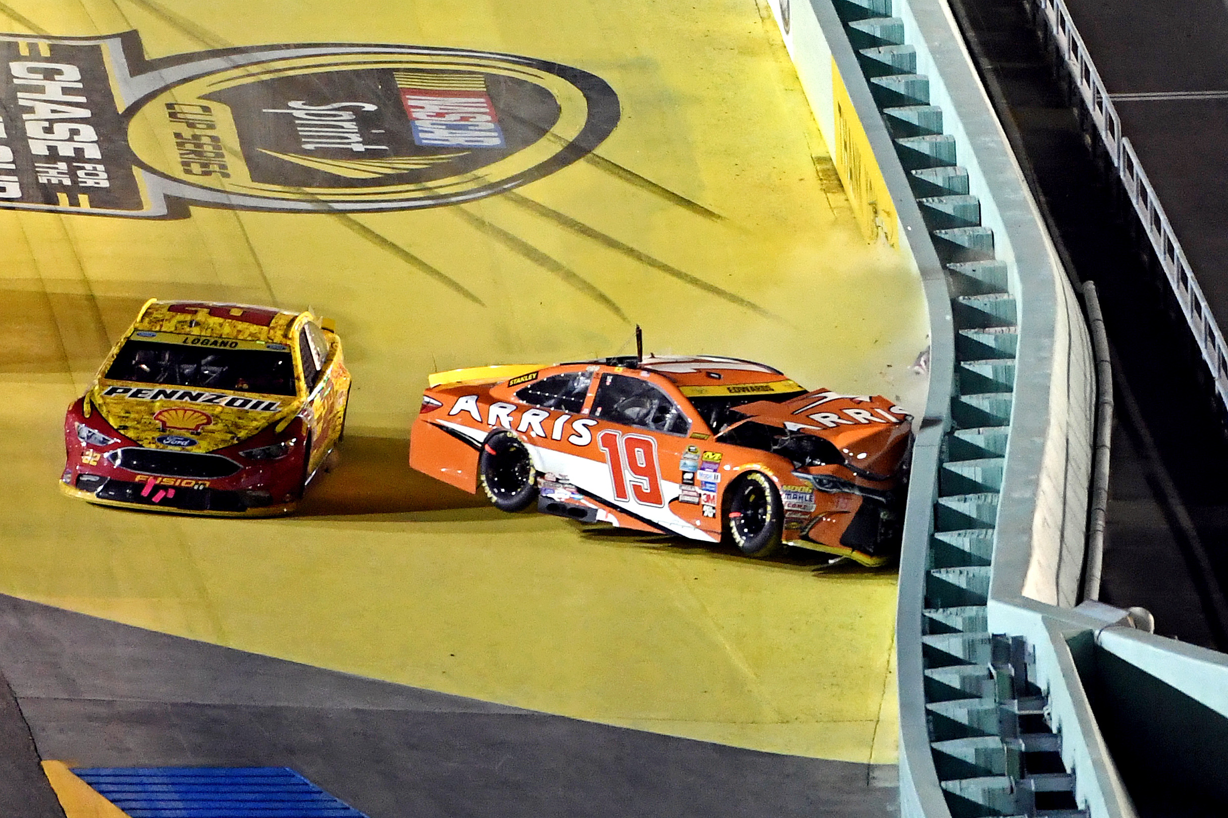 NASCAR reporter in awe of Carl Edwards' bold claim on Dale Jr. Download