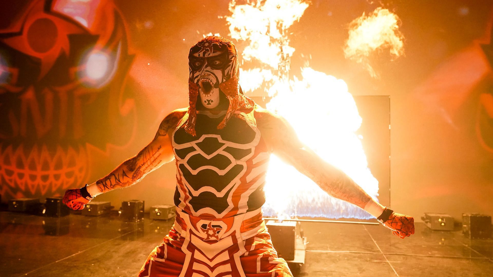 Penta heads to the ring on WWE RAW