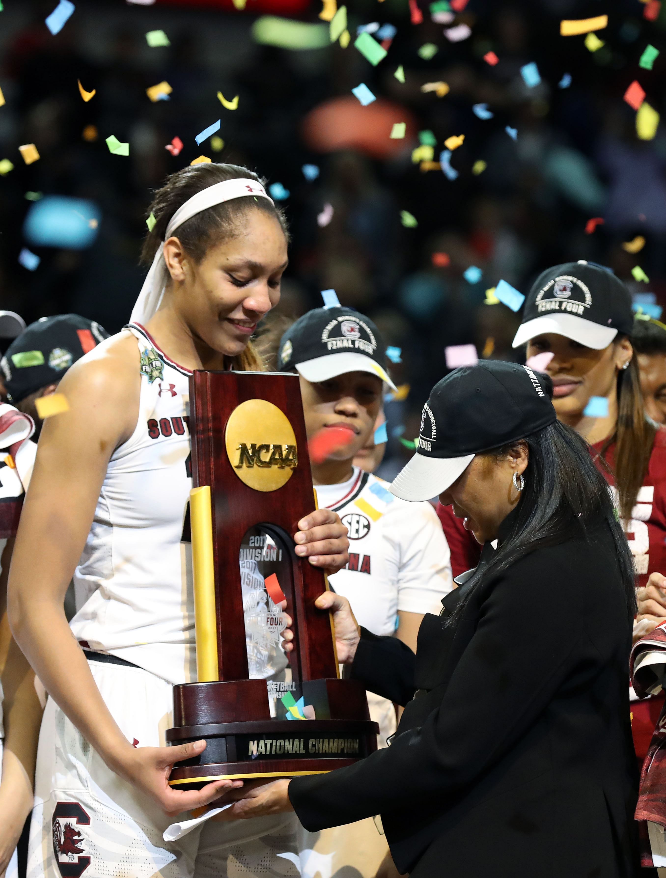 Dawn Staley and A&#039;ja Wilson in 2017. - Source: Matthew Emmons, Imagn