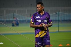 When Sunil Narine smashed Varun Chakaravarthy for 24 runs in an over in IPL 2019 [Watch]